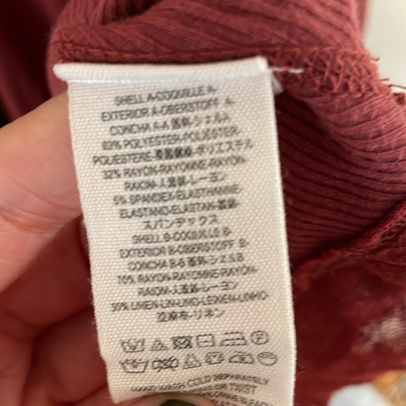 We the Free Size M Red Ruffle Thermal Blouse - Picture 9 of 10